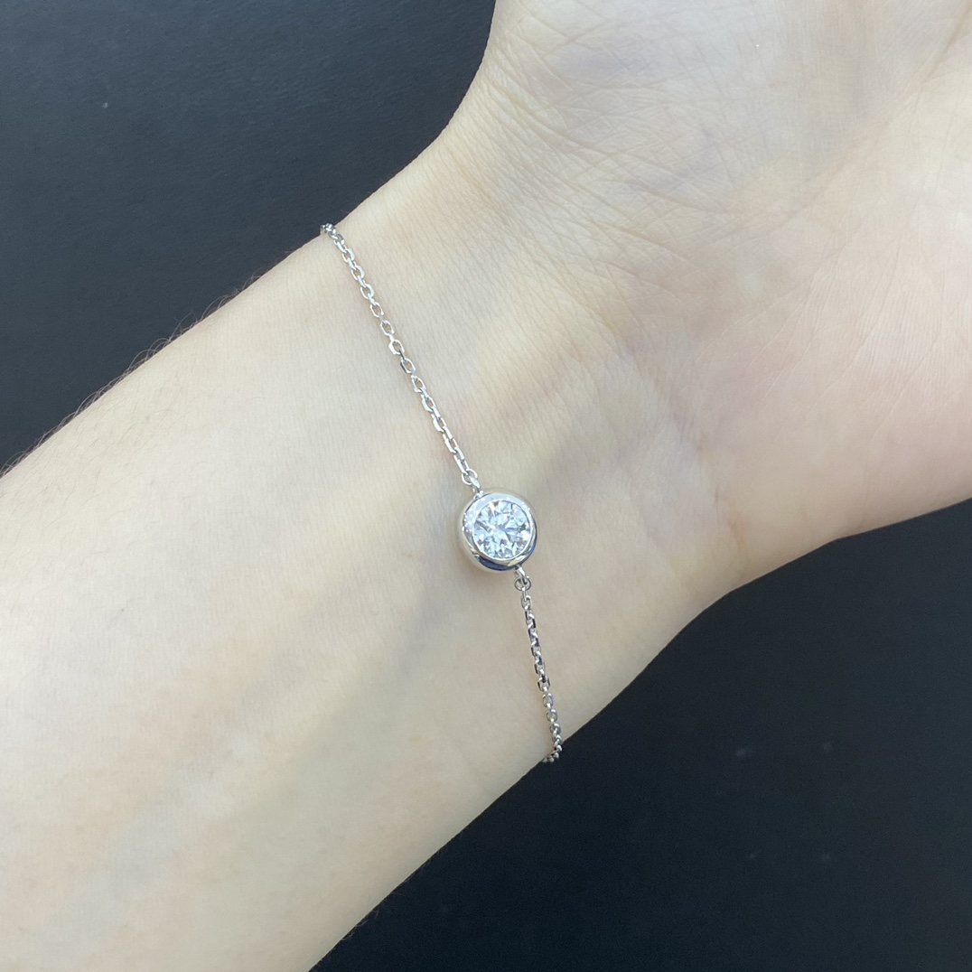 Round Bezel Solitaire Bracelet