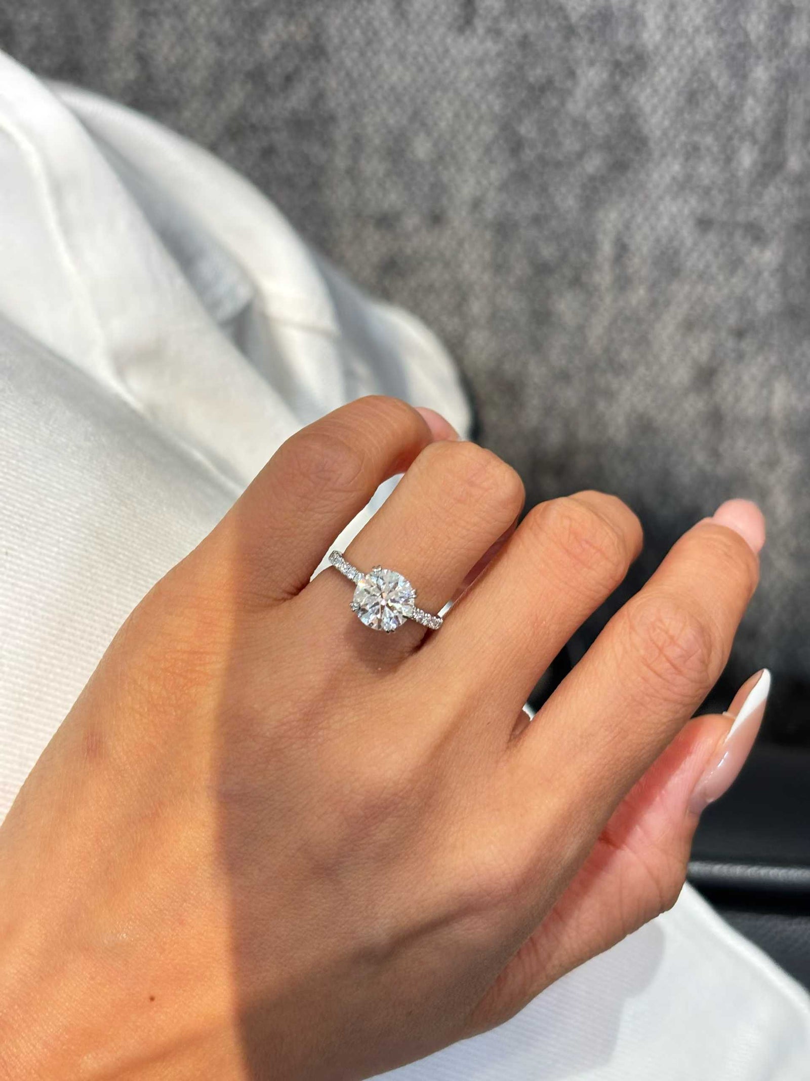 Round Ring Design · RD-048