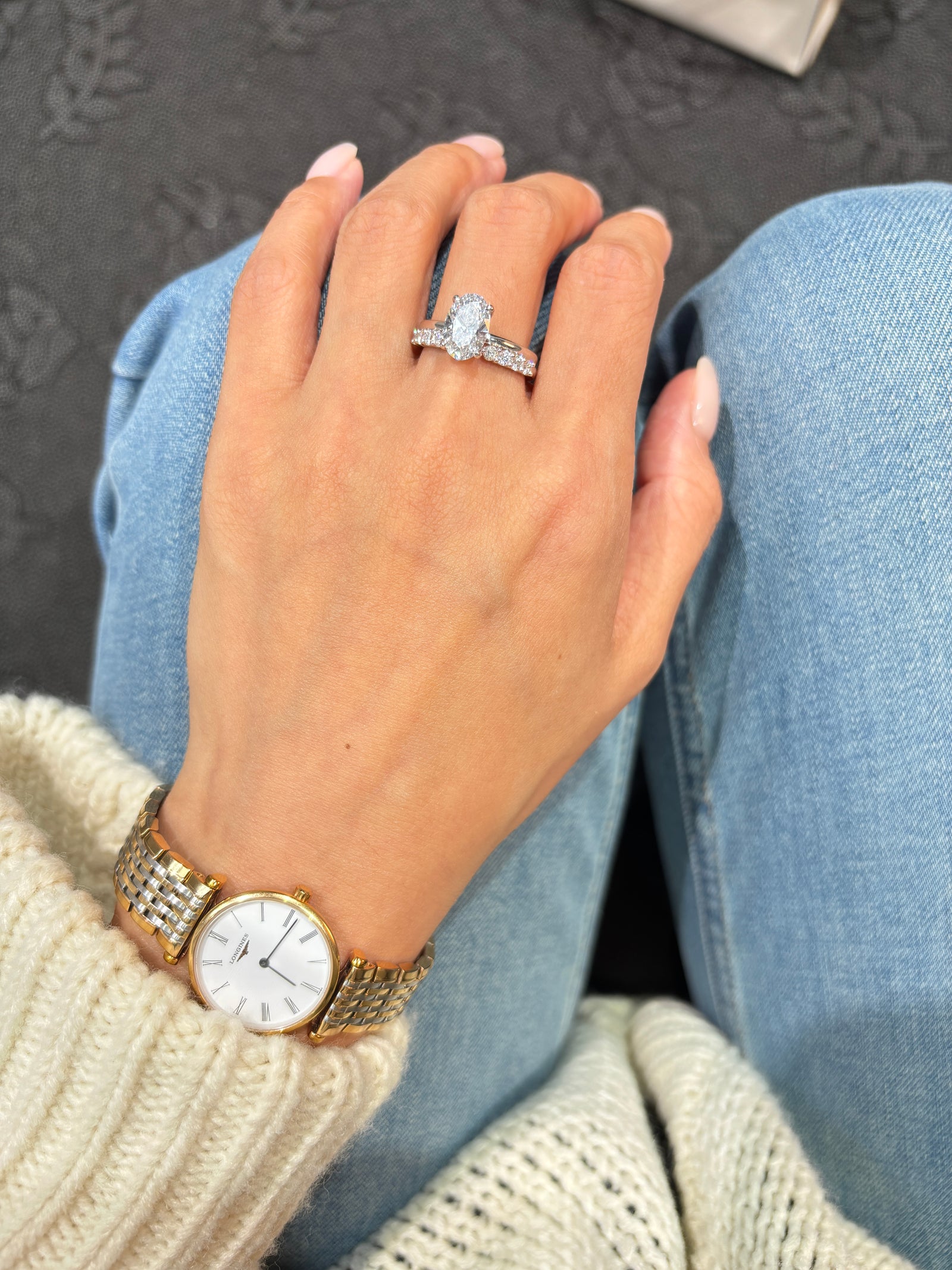 Oval Ring Design · OV-025