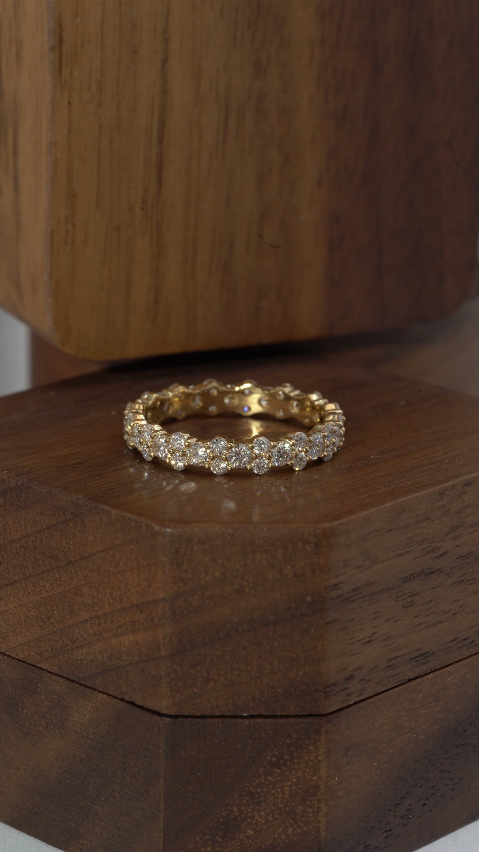 Scalloped Bezel Eternity Band