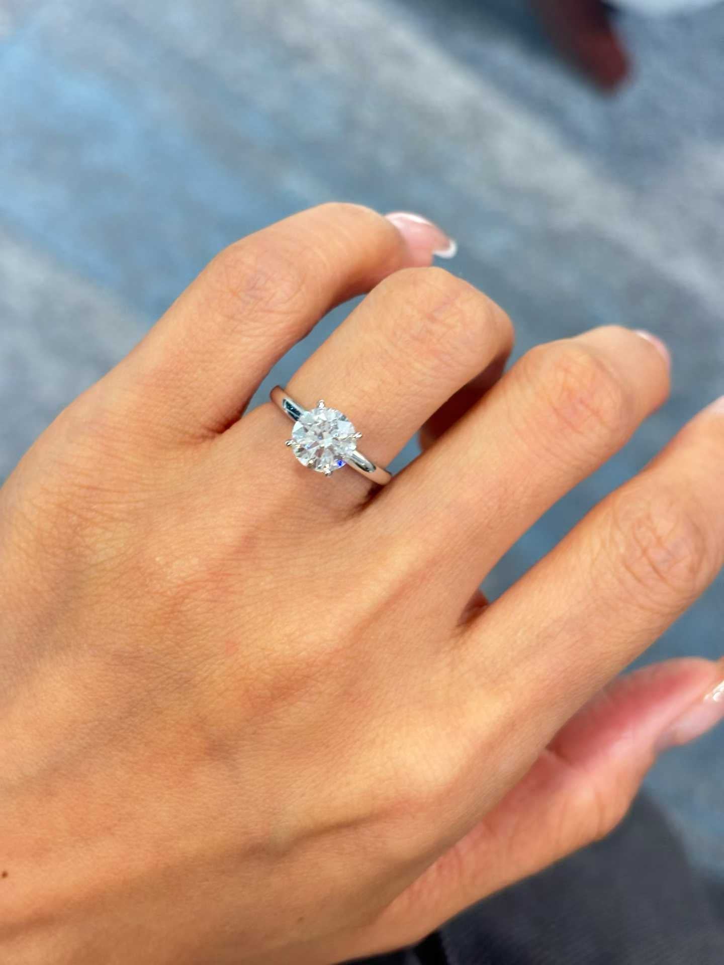 Round Pavé Stacking Ring