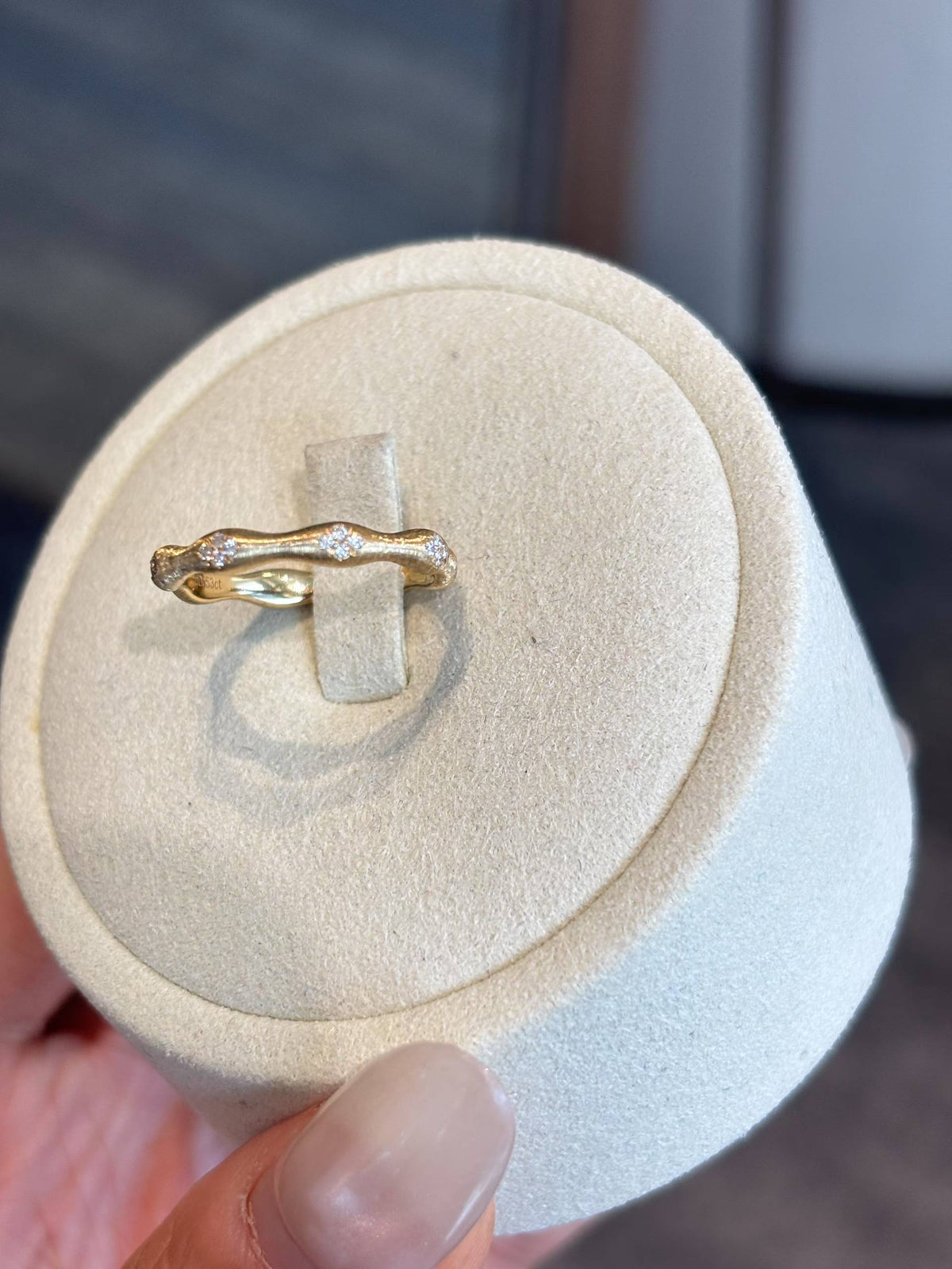 Marquise Wave Band