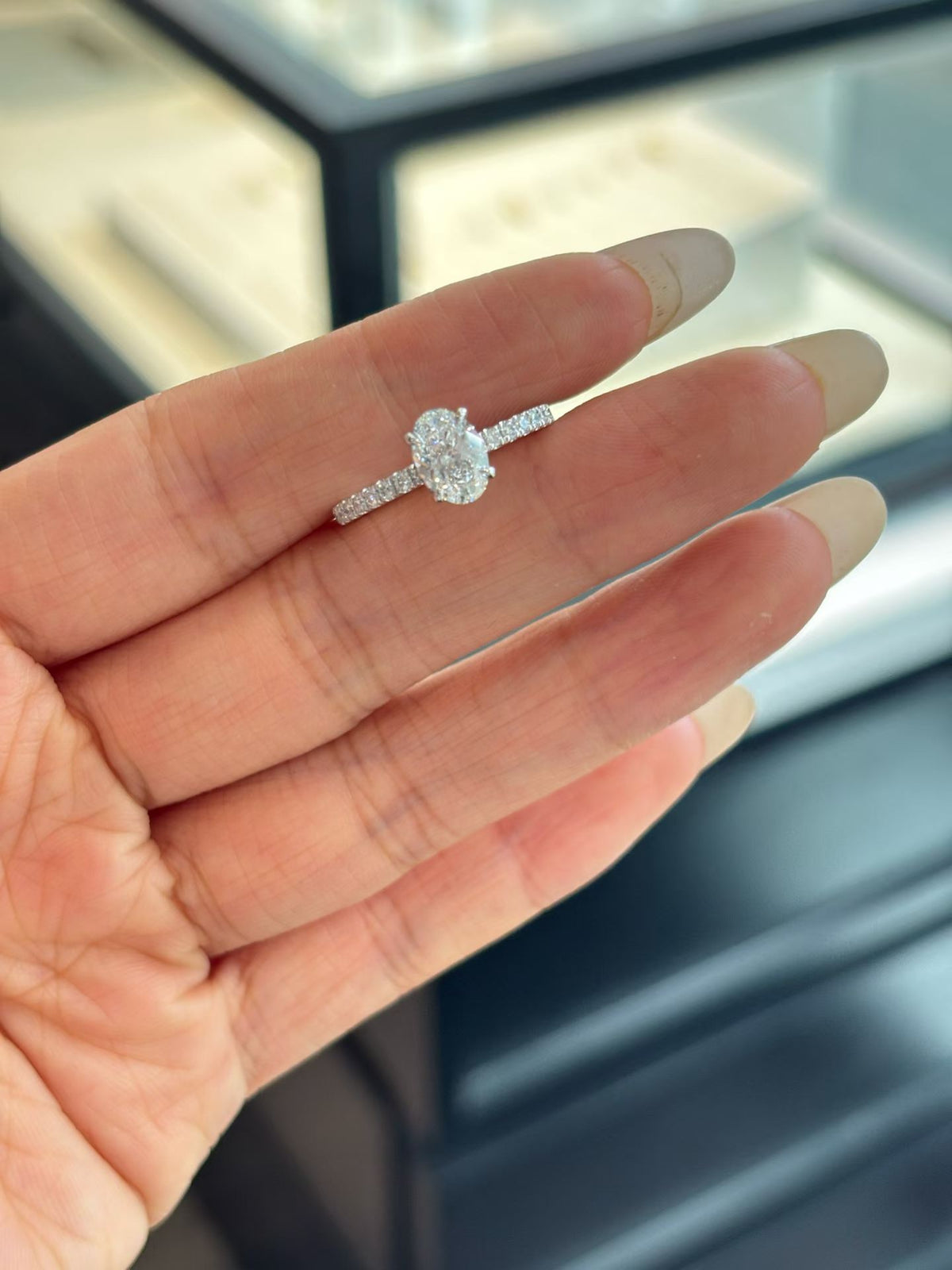 Oval Ring Design · OV-041