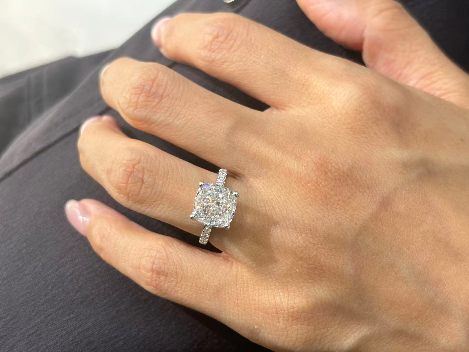 Cushion Ring Design · CU-009