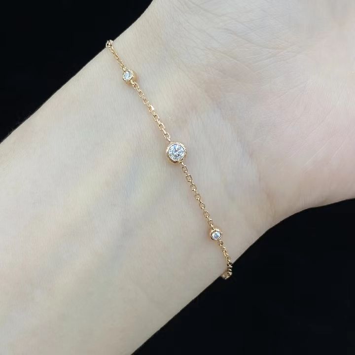 Graduated Bezel Station Bracelet
