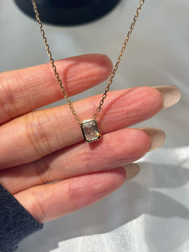Emerald Bezel Necklace