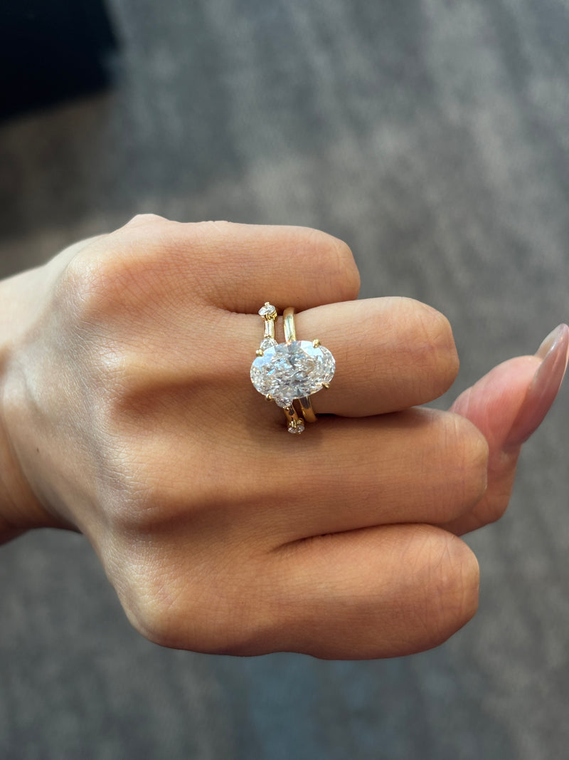Oval Ring Design · OV-043