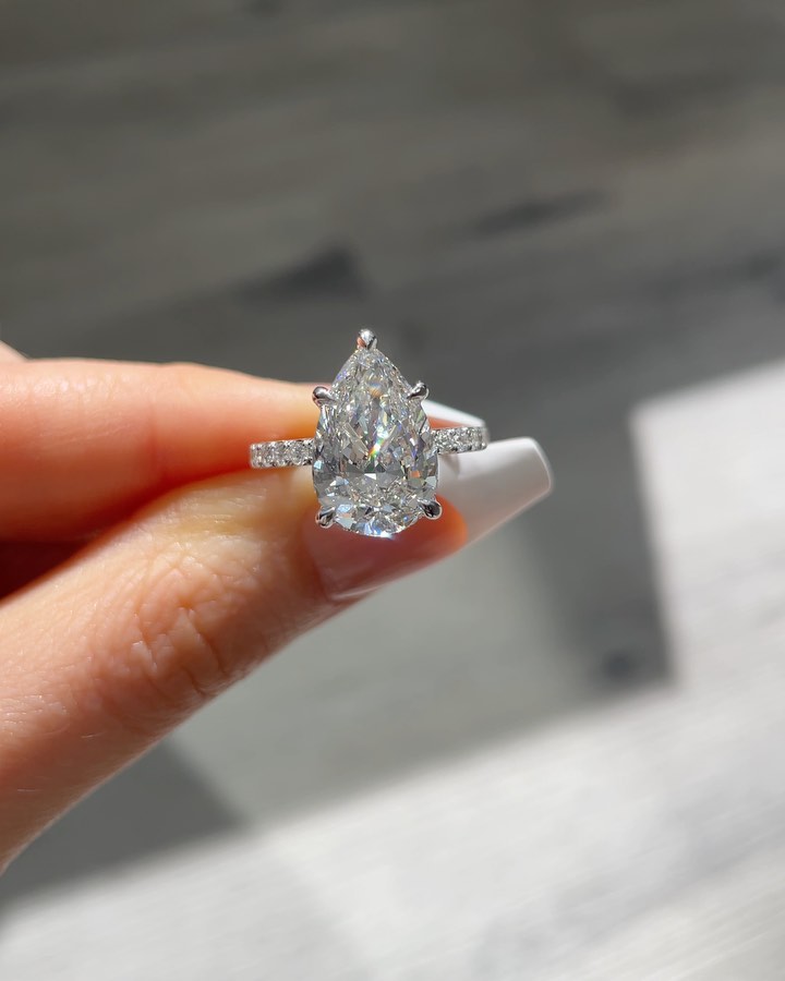 Pear Pavé Ring