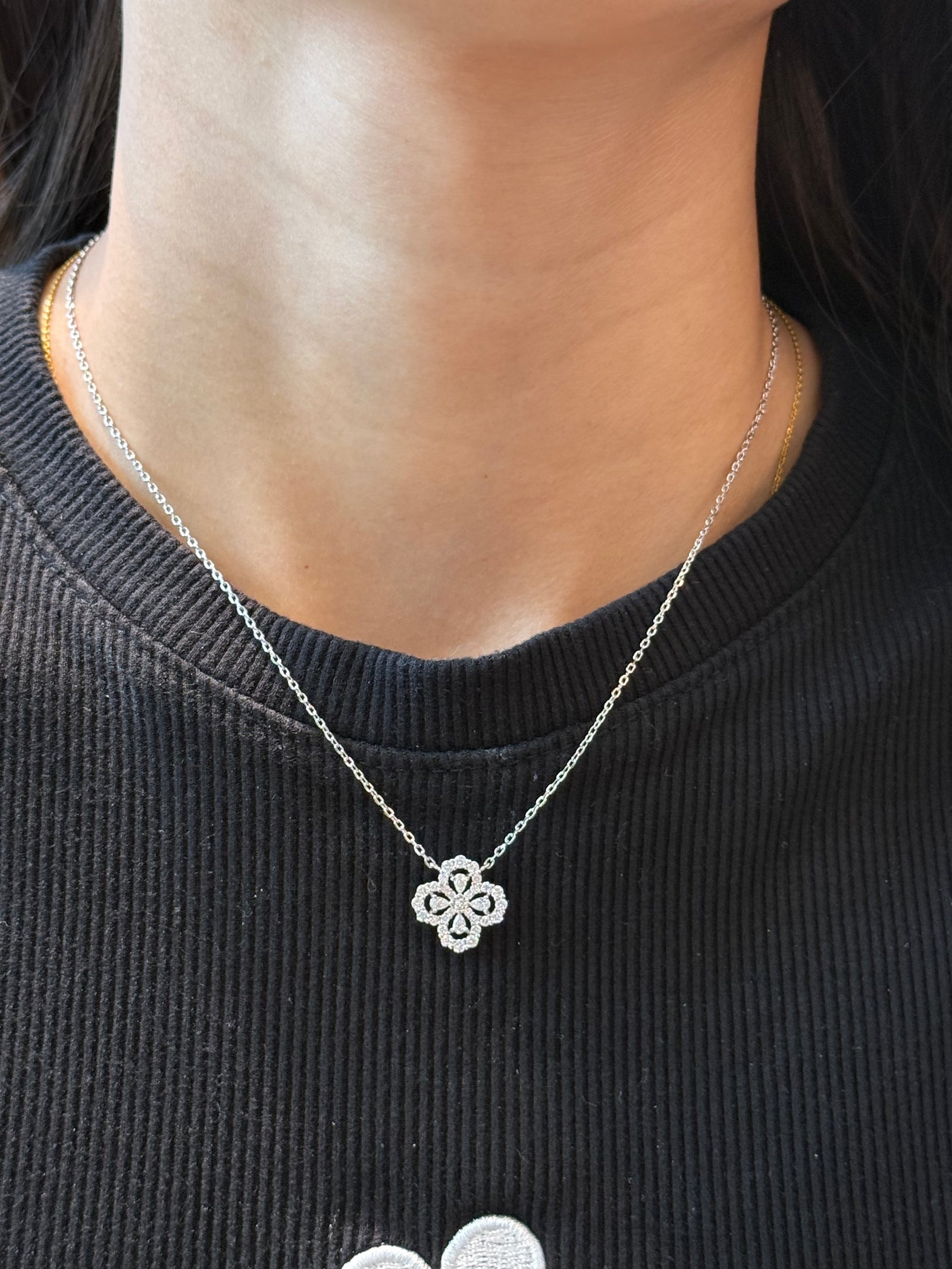 Open Petal Clover Necklace