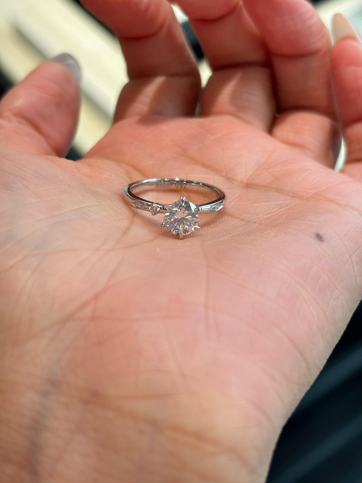 Round Ring Design · RD-035