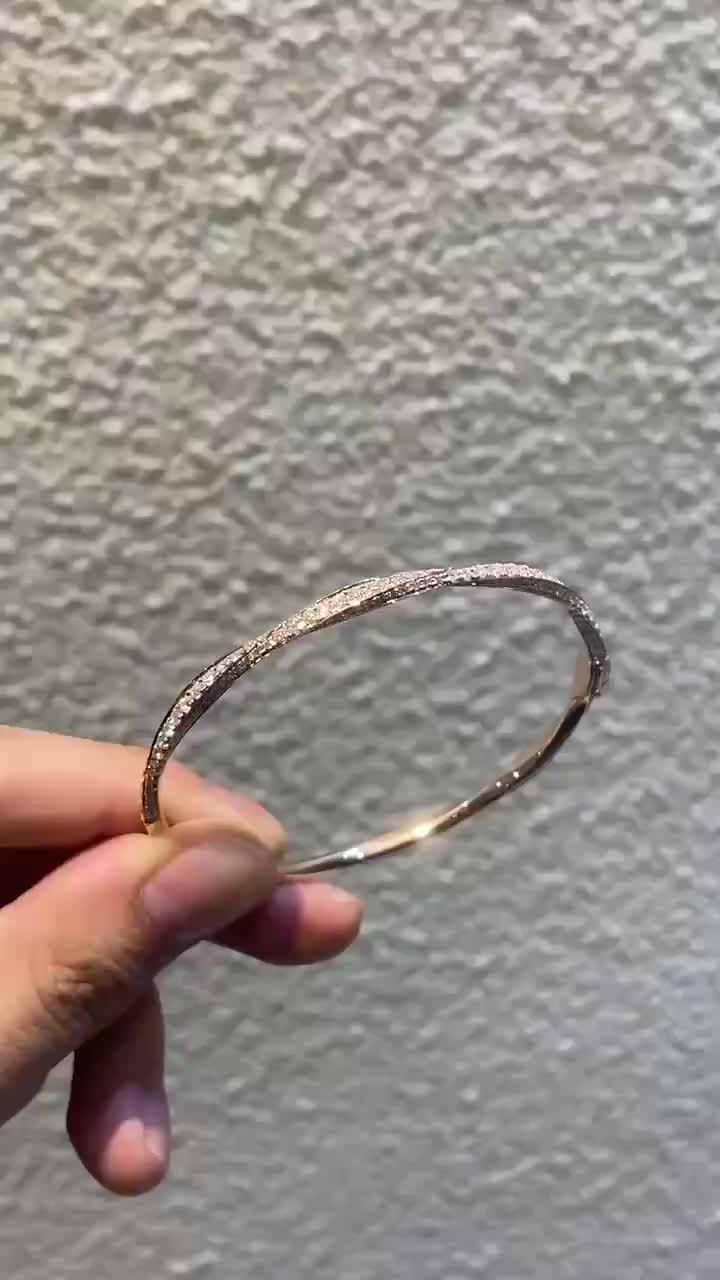 Slim Pavé Bangle