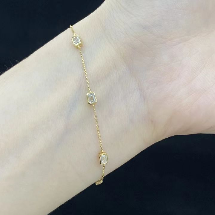 Emerald Bezel Station Bracelet