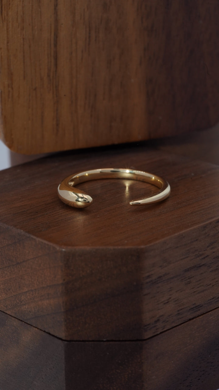 Sculpted Open Band