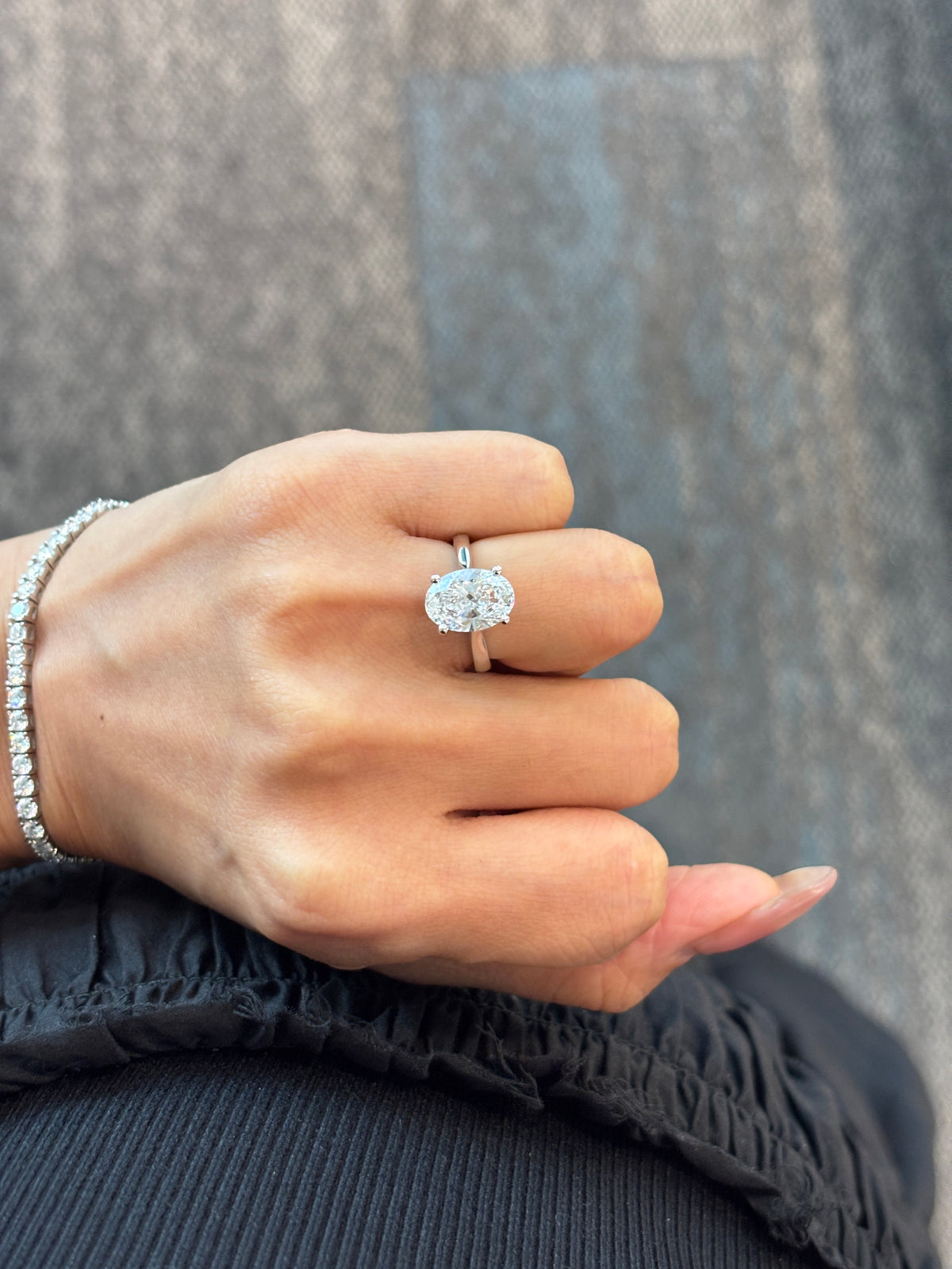 Oval Ring Design · OV-044