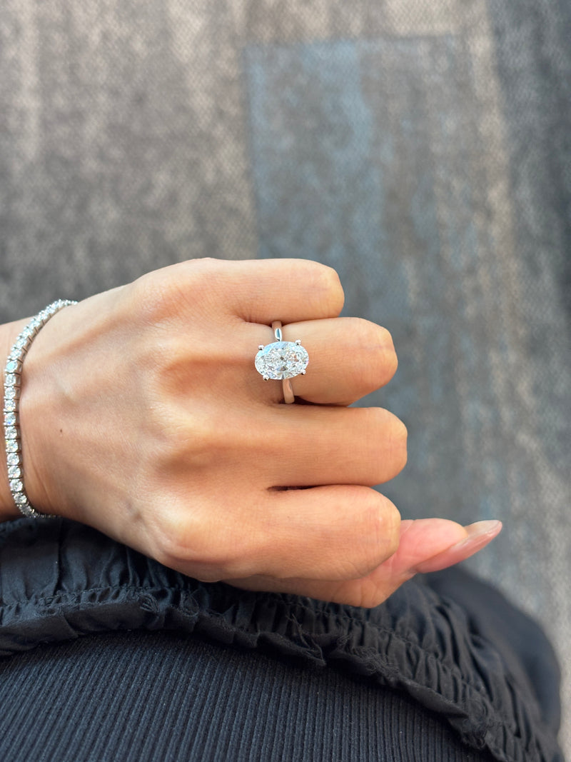 Oval Ring Design · OV-044