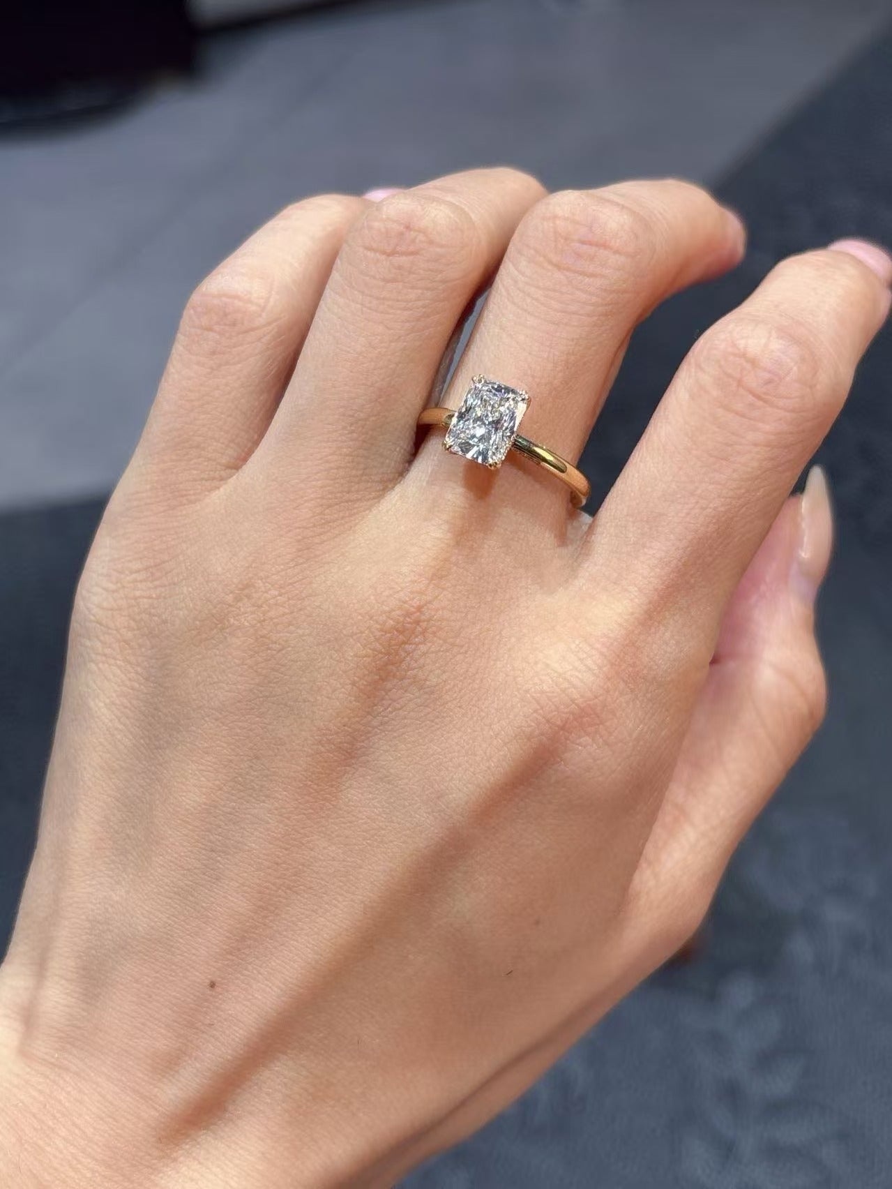 Radiant Ring Design · RA-011