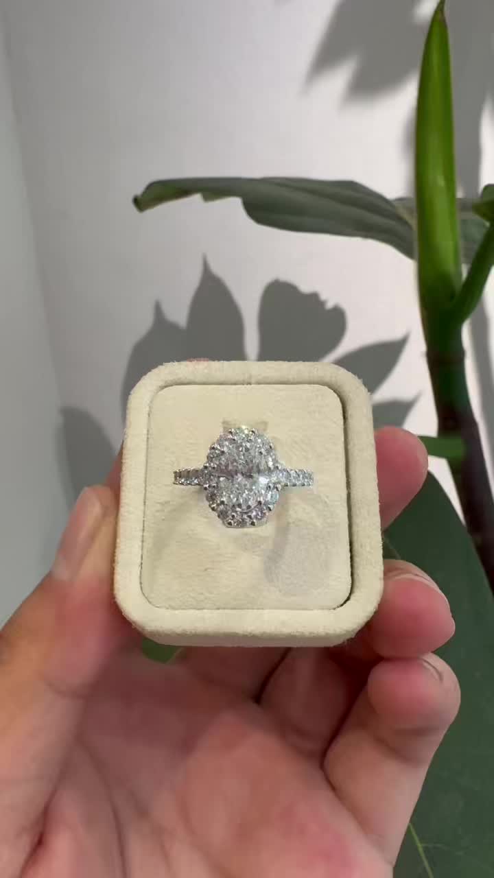 Oval Pavé Bridal Styling Ring