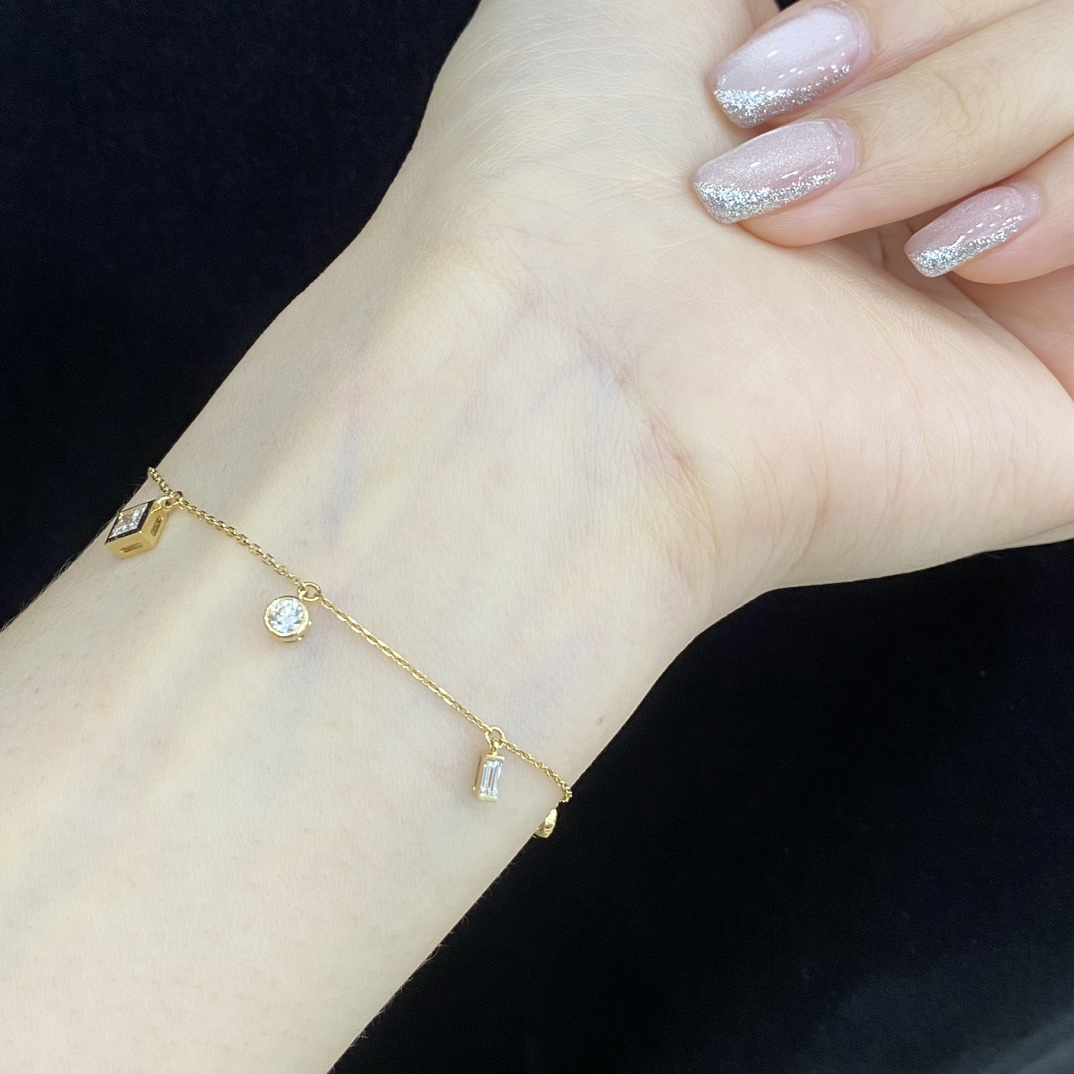 Mixed-Cut Charm Bracelet