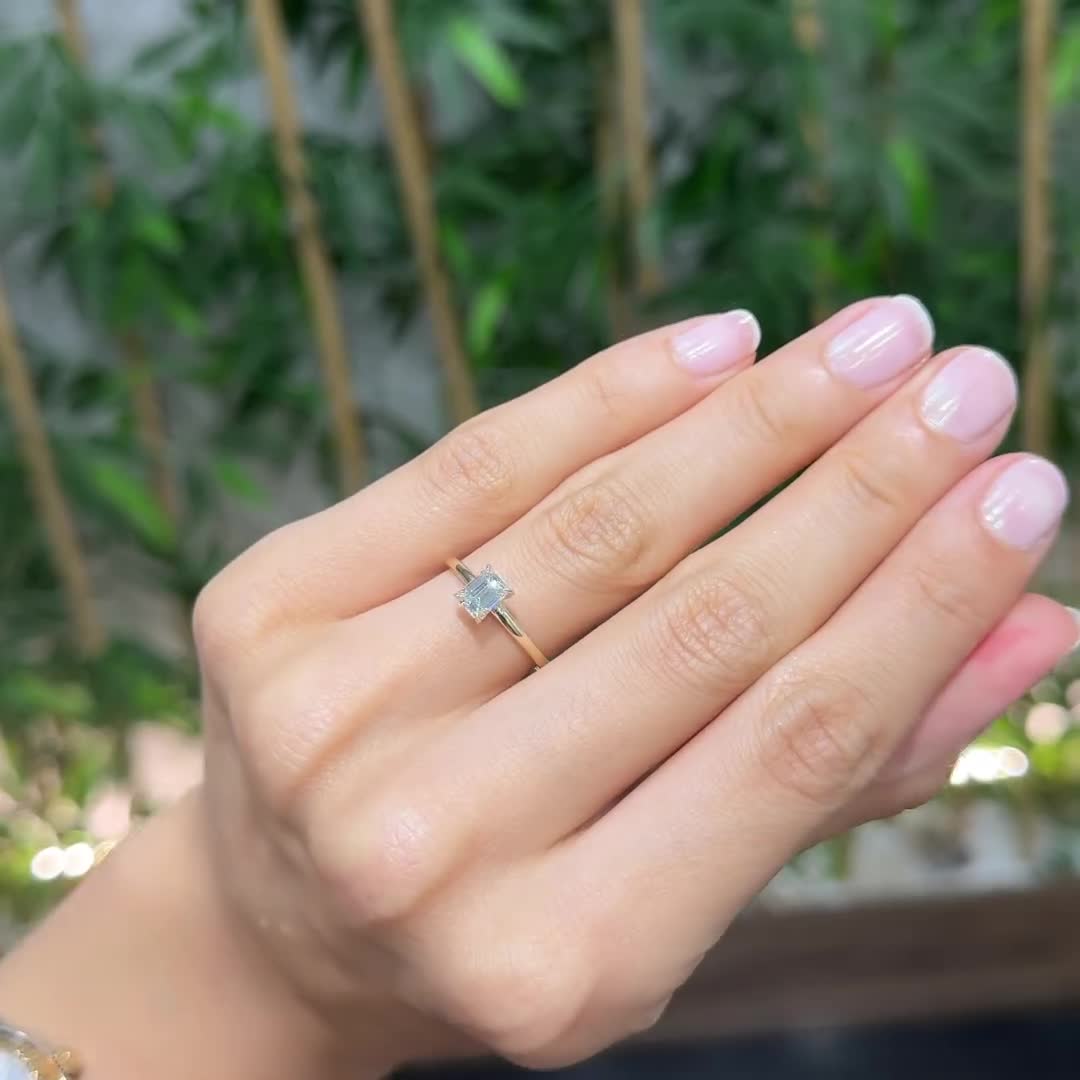 Emerald Everyday Solitaire Ring